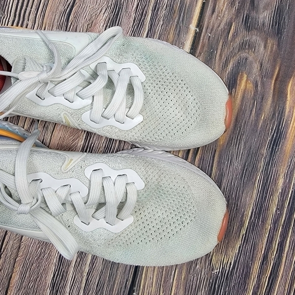Women's Size 8 Nike Epic React Flyknit 2 Dream it, Do it W - Picture 4 of 6